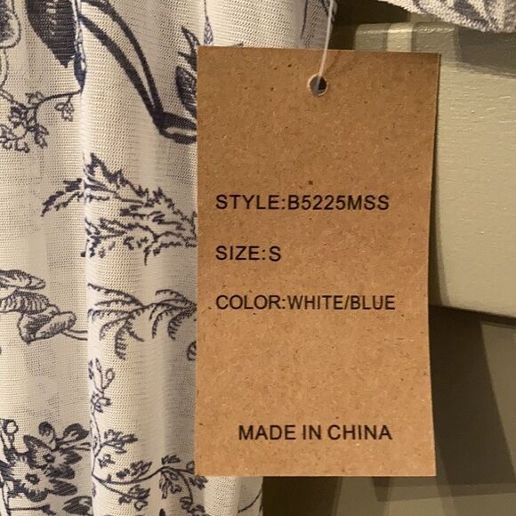 Anthropologie Eden & Olivia Blue & White Sheer Floral Boho Flowy Ruffle Top NWT - Picture 5 of 8